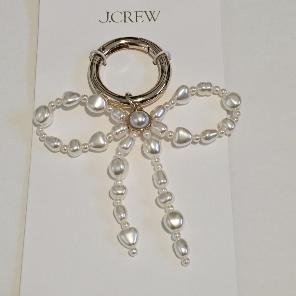 J.Crew Elegant Gold and Pearl Bow Pendant Bag Charm NWT - Picture 4 of 4